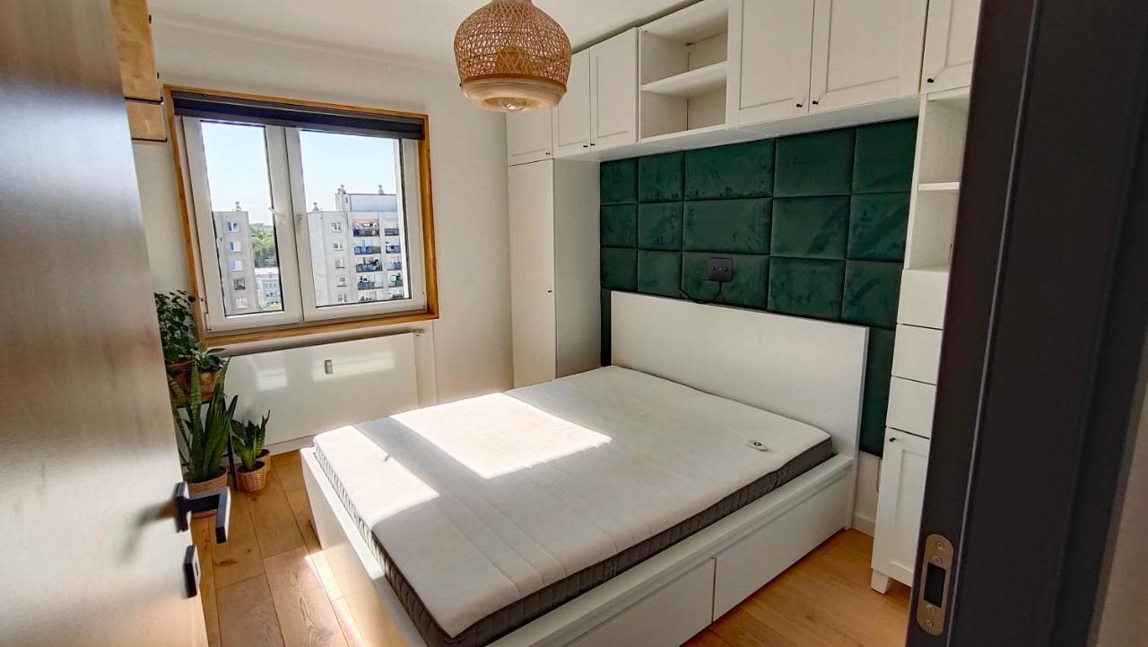 Debina Z Widokiem Apartment Poznan Bagian luar foto