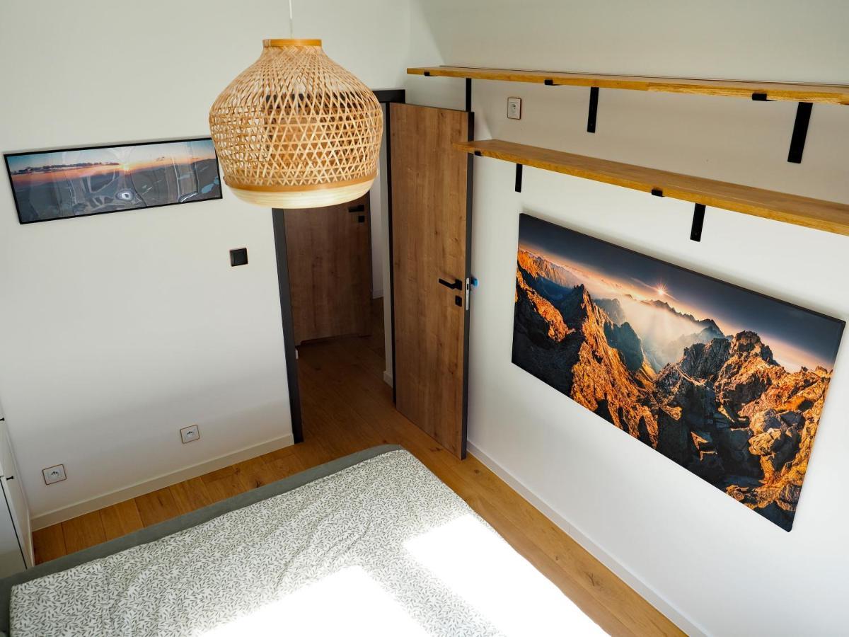 Debina Z Widokiem Apartment Poznan Bagian luar foto