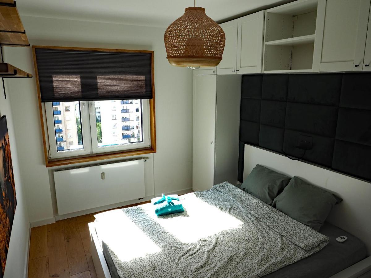 Debina Z Widokiem Apartment Poznan Bagian luar foto